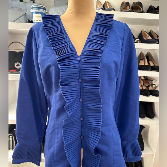 Oscar de la Renta Blue polyester lapis ruffle blouse size 10 with tag. - Picture 1 of 3